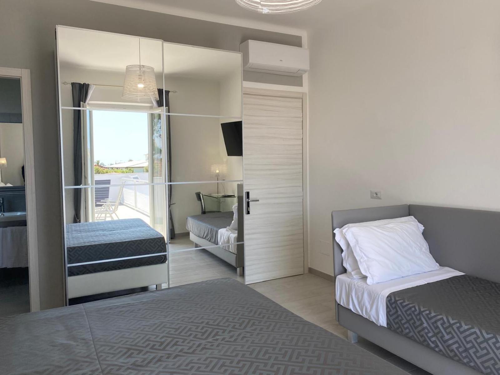 Hotel Raffaelli Villa Angela Форте дей Марми Екстериор снимка